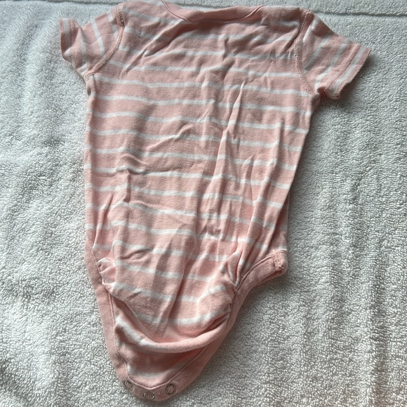 Hanna andersson striped onesie - Picture 2 of 5